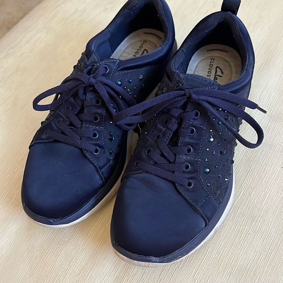 Clarks CloudStepper Navy Rhinestone - Picture 1 of 2
